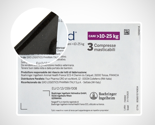 Carta Patinata con Retro Nero per la Massima Coprenza